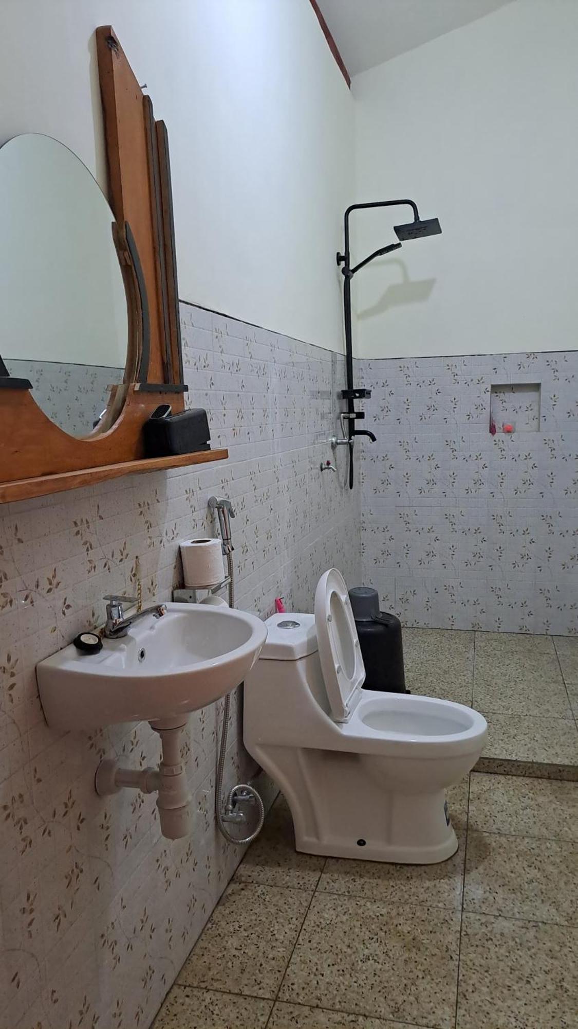 Berliant Homestay Jambu  Exterior photo
